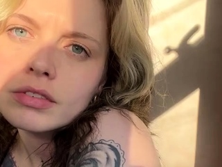 Miss Marilyn aka missmarilynxx OnlyFans – The problem is…